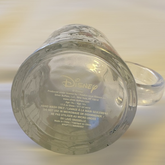 Disney Princesses Animators Clear Glass Mug – 17.5 oz - Picture 8 of 13